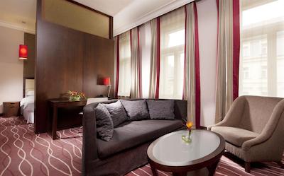 شرایتون پراگ چارلز اسکوئر