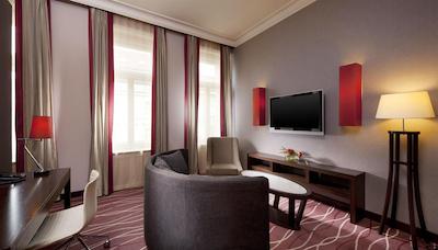 شرایتون پراگ چارلز اسکوئر