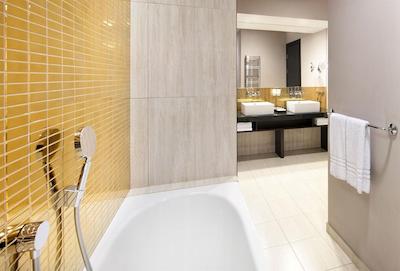 شرایتون پراگ چارلز اسکوئر