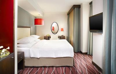 شرایتون پراگ چارلز اسکوئر