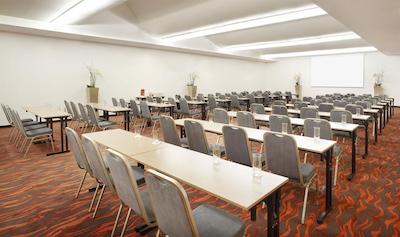 شرایتون پراگ چارلز اسکوئر