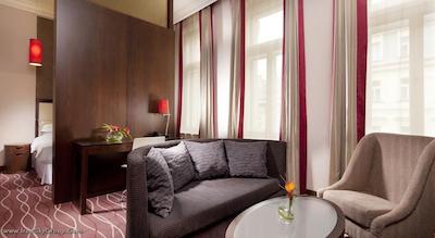 شرایتون پراگ چارلز اسکوئر