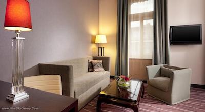 شرایتون پراگ چارلز اسکوئر