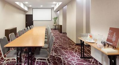 شرایتون پراگ چارلز اسکوئر