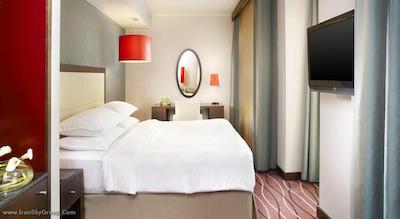 شرایتون پراگ چارلز اسکوئر