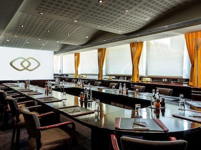 سوفیتل لیون بلکور