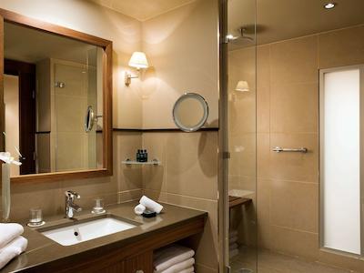 سوفیتل لیون بلکور