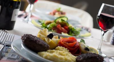 دلفی‌ آرت هتل