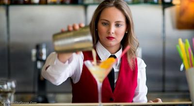 دلفی‌ آرت هتل