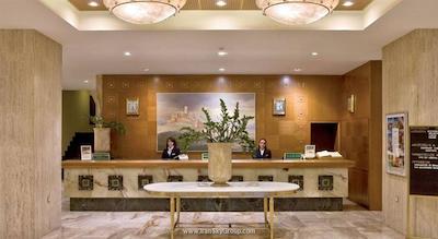 دیوانی پالاس آکروپلیس