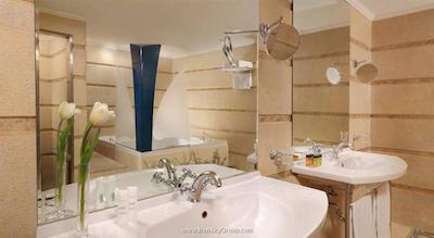 ایروتل استراتس وسیلیکوس هتل