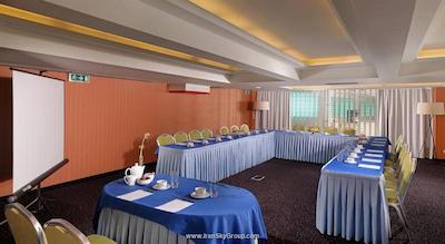 ایروتل استراتس وسیلیکوس هتل