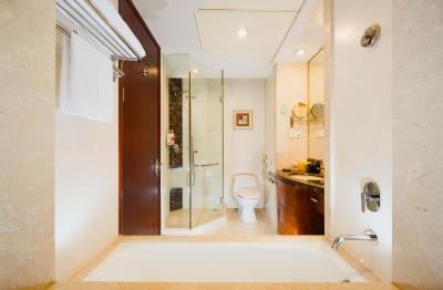 رامادا پلازا ایوو