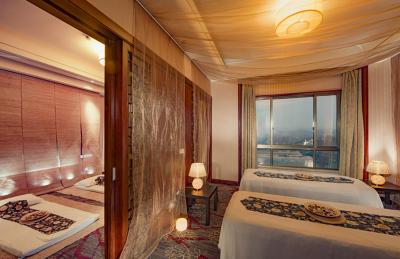 رامادا پلازا ایوو