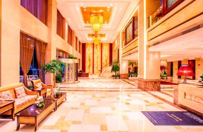 رامادا پلازا ایوو