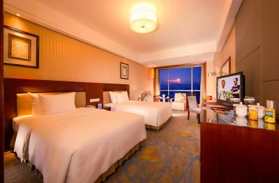 رامادا پلازا ایوو