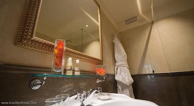 پلازا لوکچسی