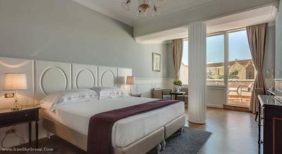 پلازا لوکچسی