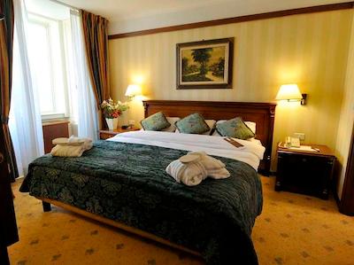 رادیسون اسلاوجنسکاجا-اسلاوینسکایا