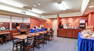 ترولج تورنتو ایست