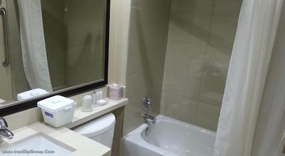 ترولج تورنتو ایست