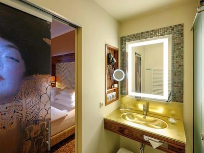 مرکور جسفشف وین