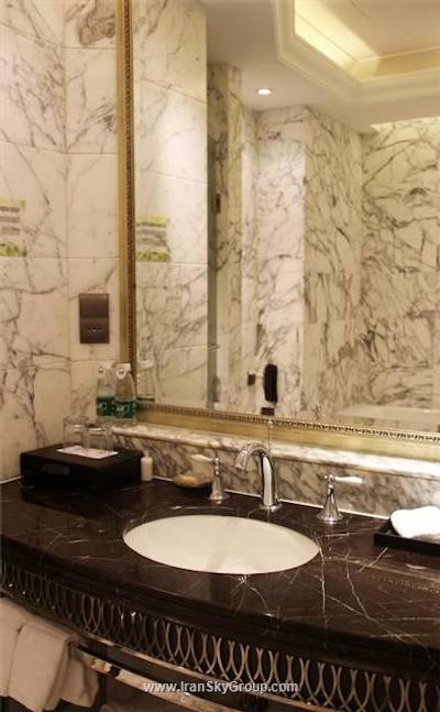 د باند ریورساید