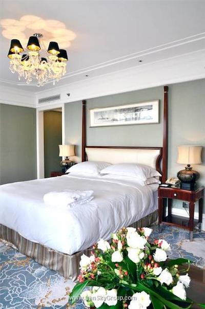 د باند ریورساید