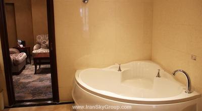 د باند ریورساید