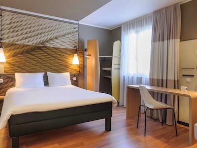 آیبیس برلین میتته