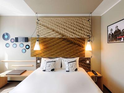 آیبیس برلین میتته