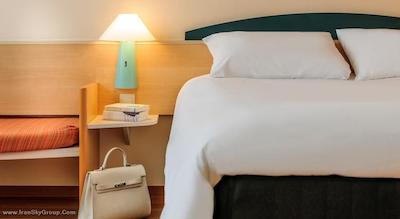 آیبیس برلین میتته