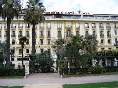 بی4 نیزا پلازا