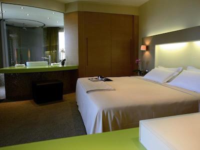 بی4 نیزا پلازا