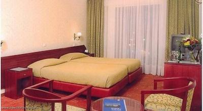 آتن اسکارهتل