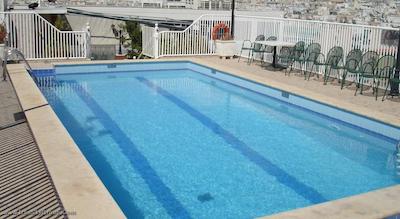 آتن اسکارهتل