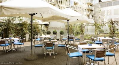 ان‌ اچ میوزیم کوارتر