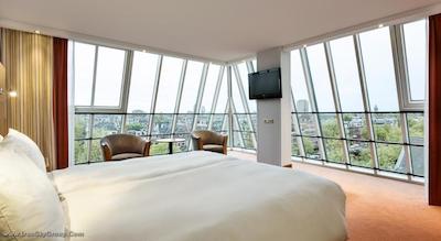 ان‌ اچ میوزیم کوارتر