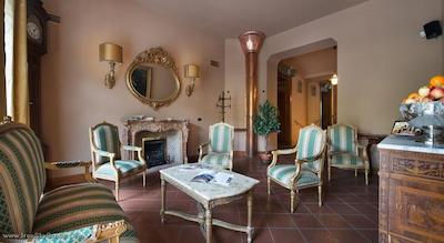 رزیدنس لا فنیس