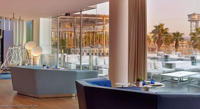 دبلیو بارسلونا