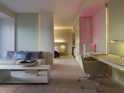 دبلیو بارسلونا