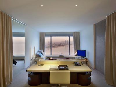 دبلیو بارسلونا