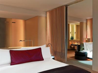 دبلیو بارسلونا