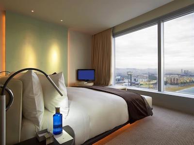 دبلیو بارسلونا