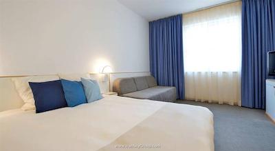 نووتل فیرنزنورد آئروپورتو