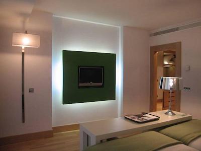 هتل ان‌ اچ امستردام زوید