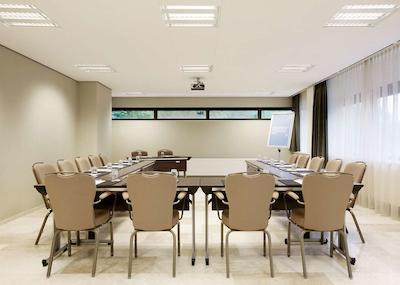 هتل ان‌ اچ امستردام زوید