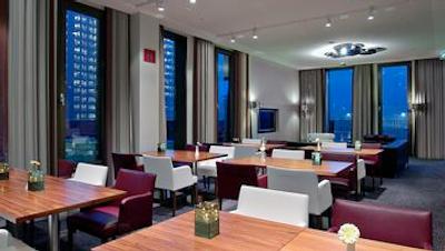 کراون پلازا امستردام سوت