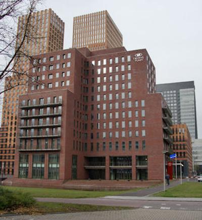 کراون پلازا امستردام سوت