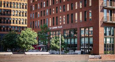 کراون پلازا امستردام سوت